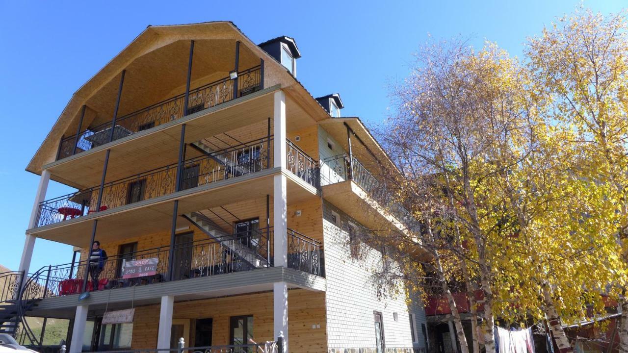 Ushguli Panorama Guest House ภายนอก รูปภาพ